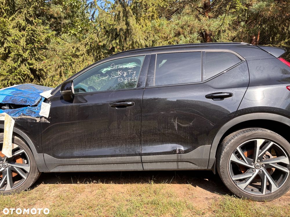 Volvo XC 40 T4 R-Design - 14