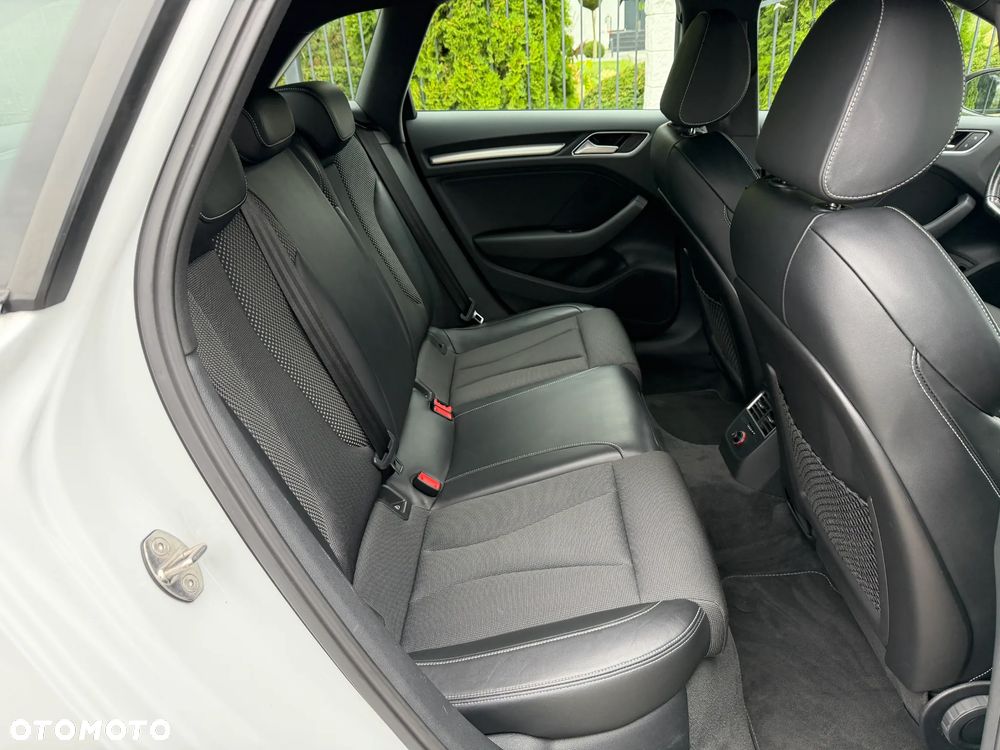 Audi A3 Sportback 1.4 TFSI e-tron S line Sportpaket - 21
