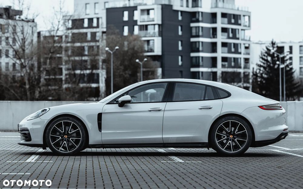 Porsche Panamera 4S - 14