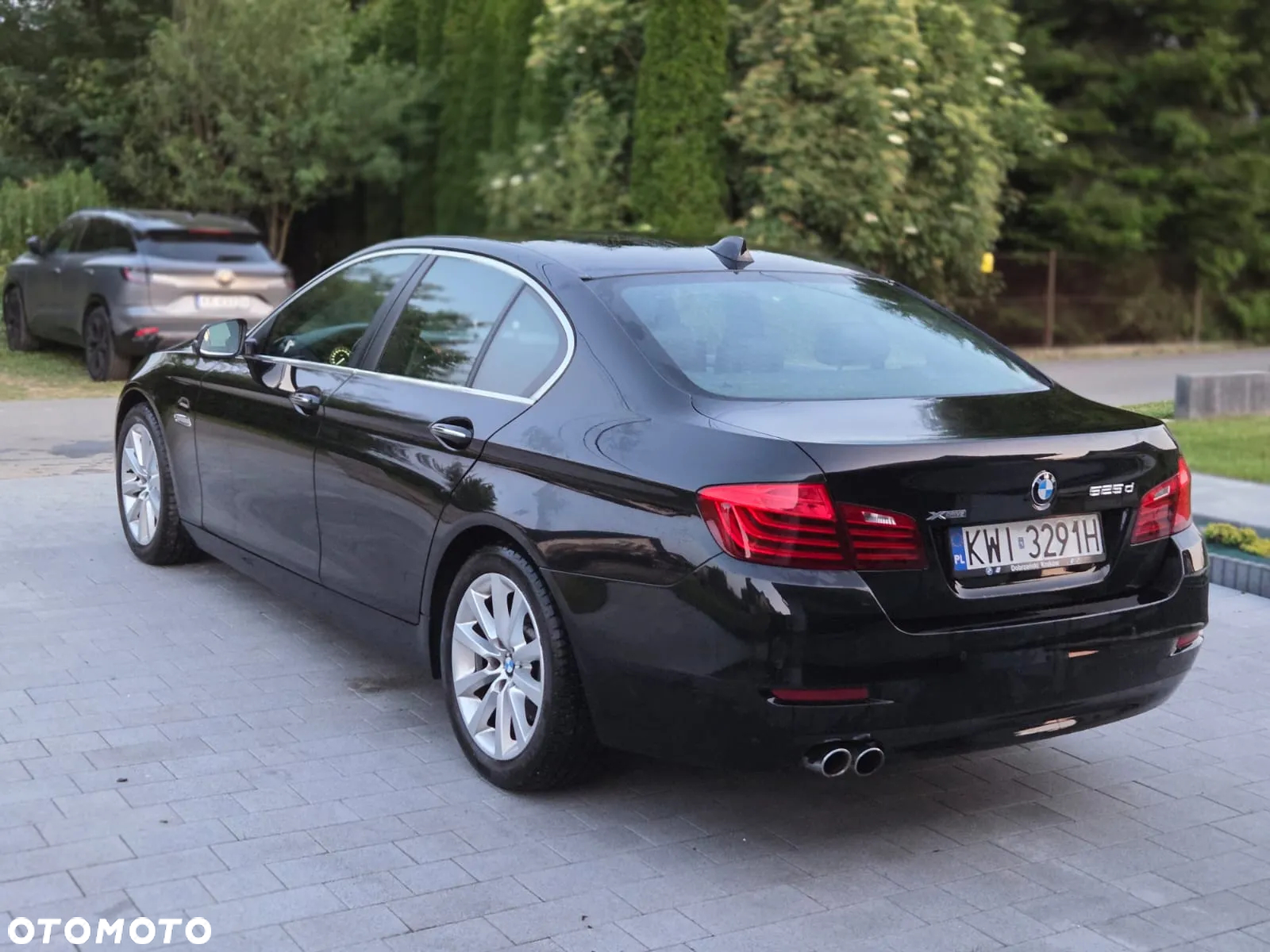 BMW Seria 5 525d xDrive - 4