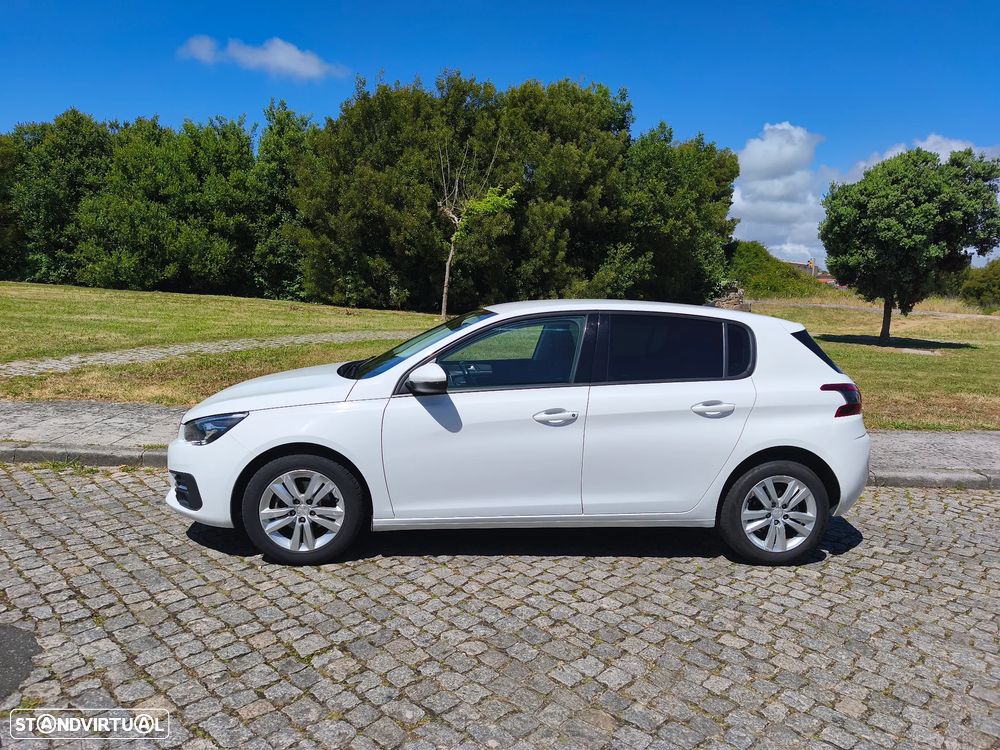 Peugeot 308 - 5