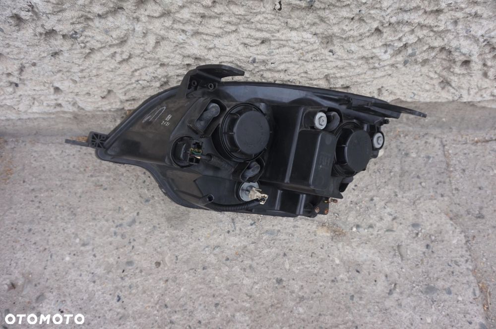 LAMPA PRZEDNIA PRAWA OPEL ANTARA 06/10r - 6