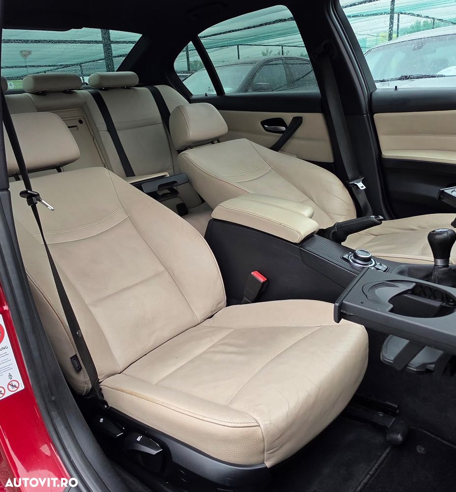 BMW Seria 3 320d EfficientDynamics Edition - 27