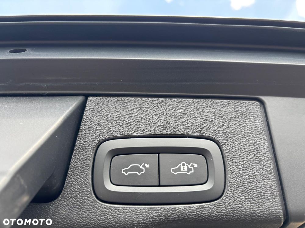 Volvo XC 60 B4 D Plus Bright - 13