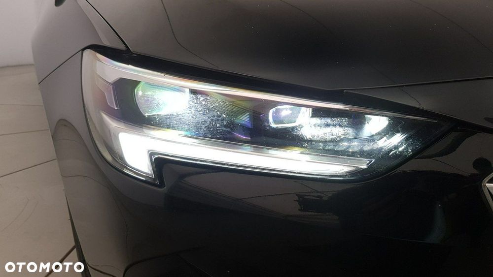Opel Insignia - 11