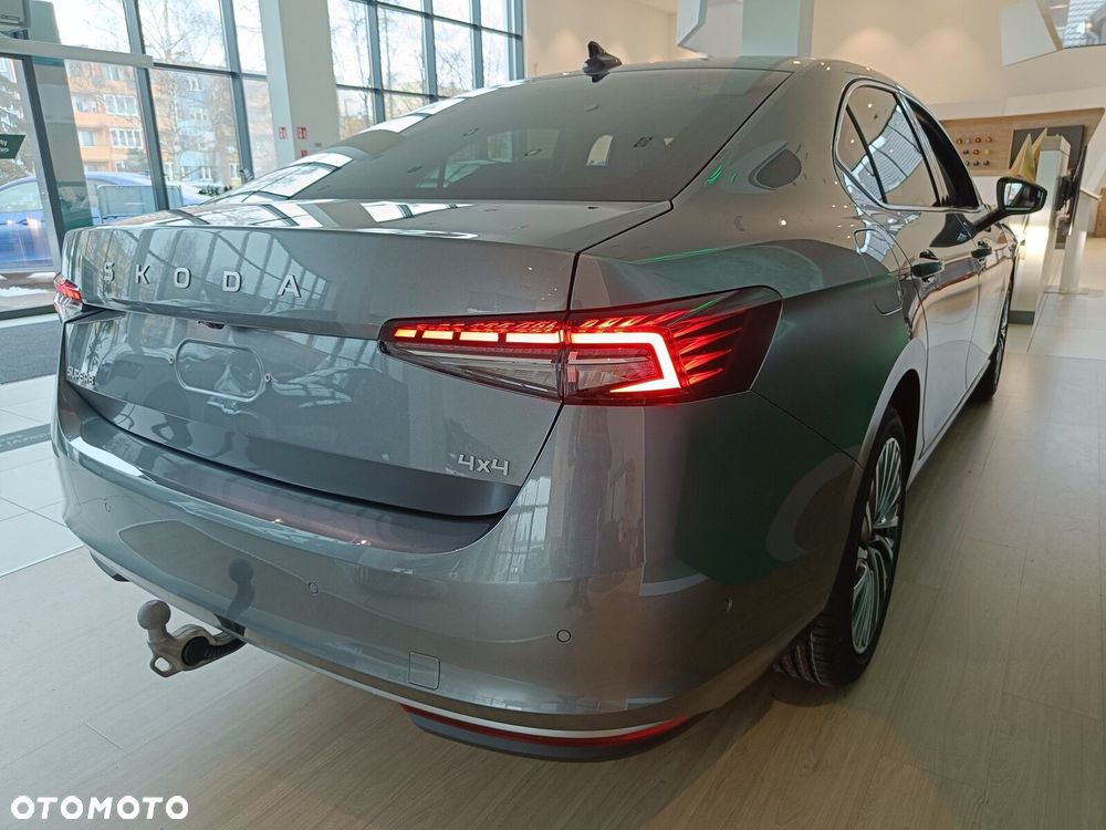 Skoda Superb 2.0 TDI SCR 4x4 L&K DSG - 4