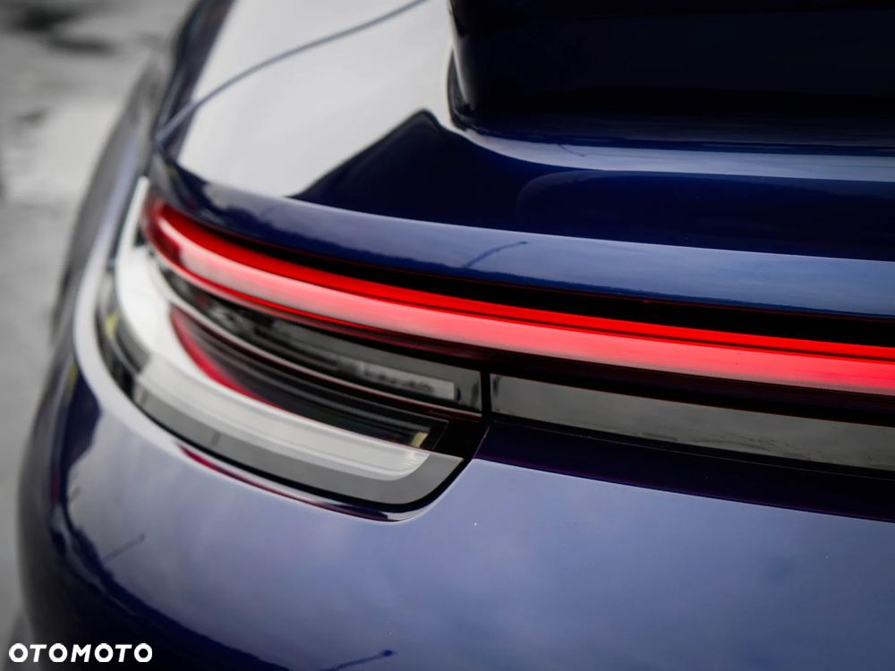 Porsche 911 Turbo - 11