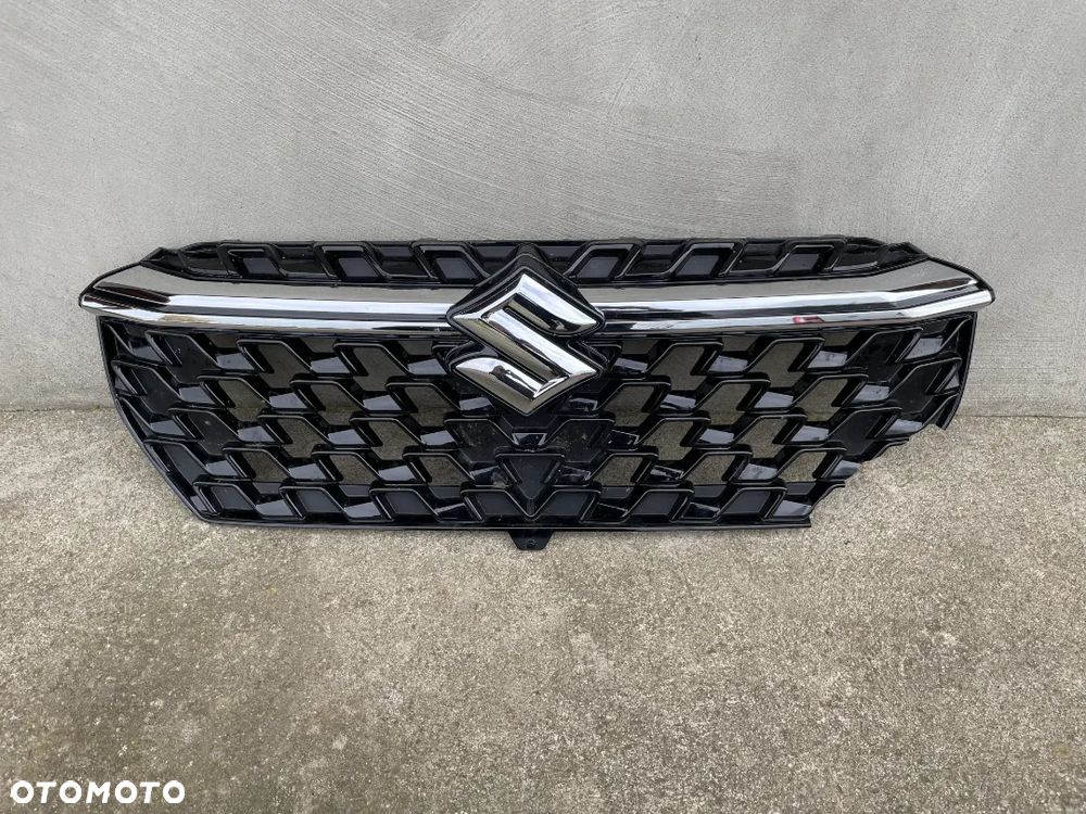 ATRAPA SUZUKI SX4 S-CROSS  2020-- - 1