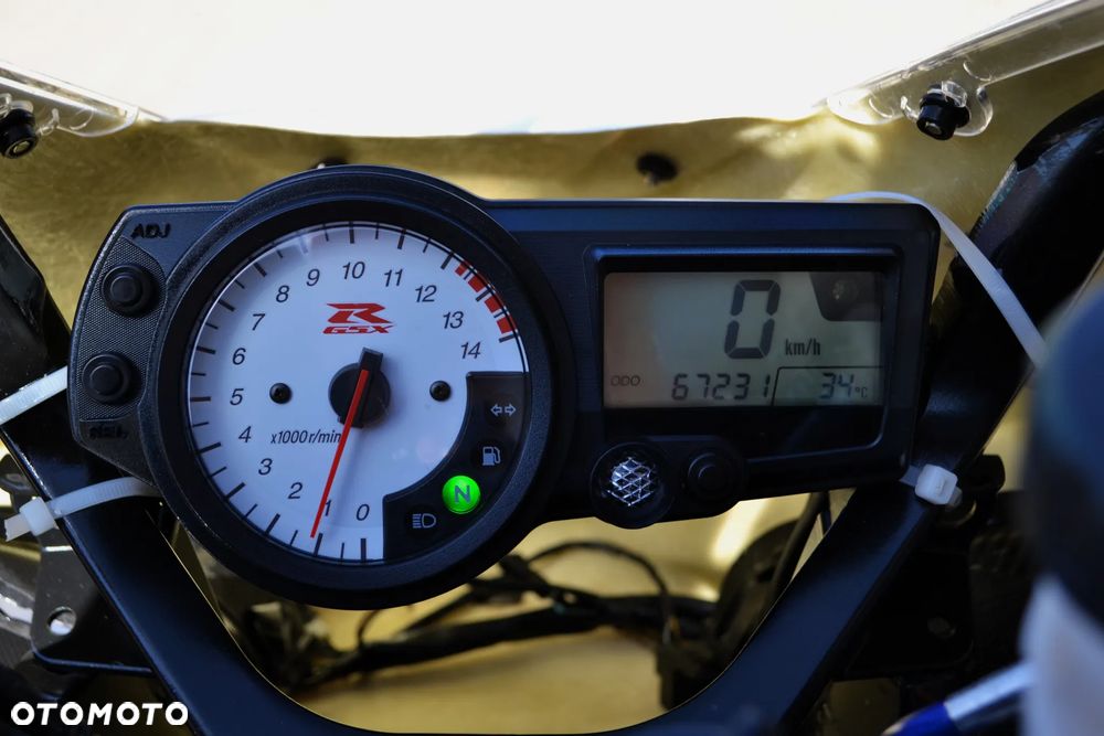 Suzuki GSX-R - 8