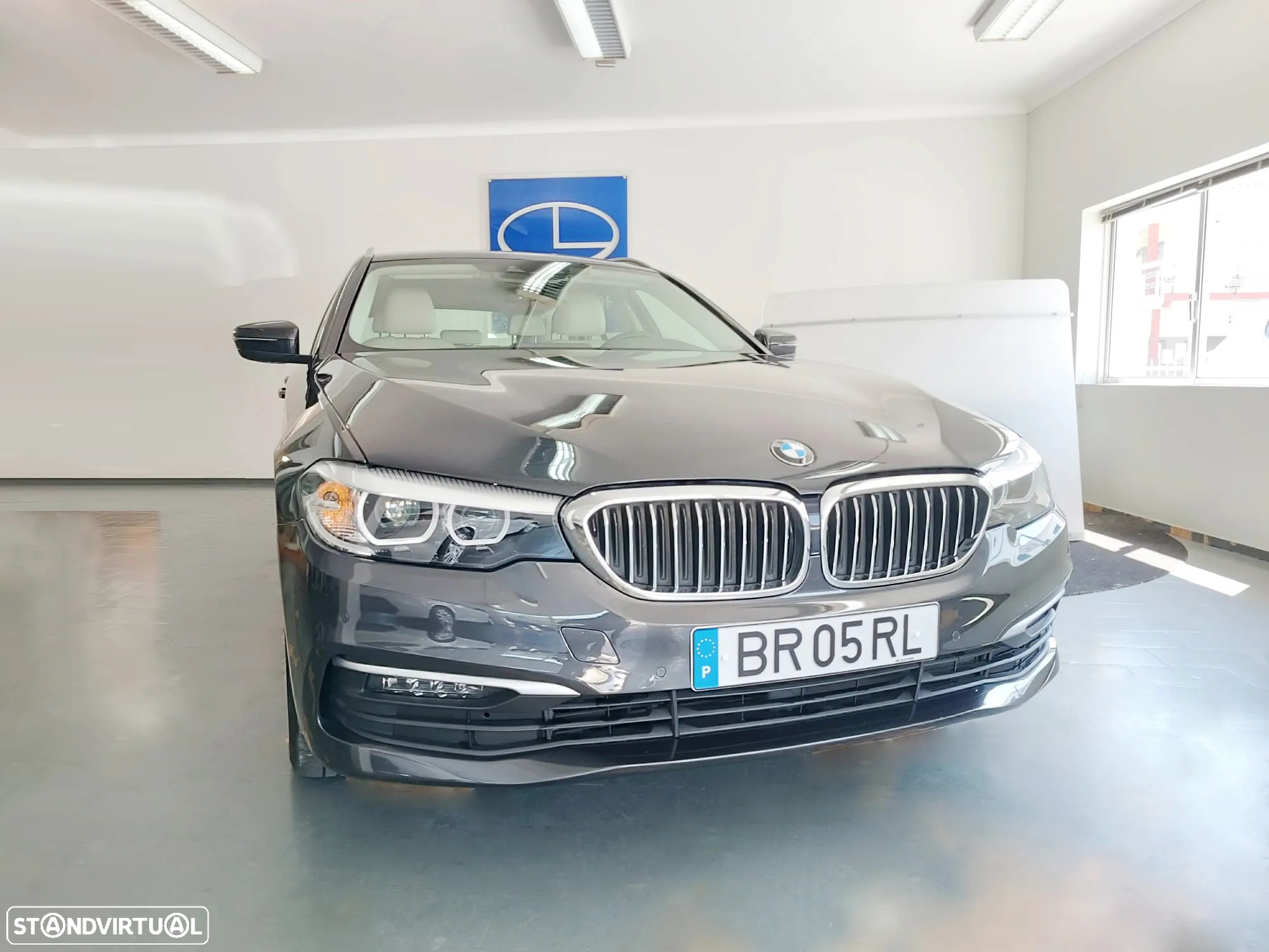 BMW 520 d Line Luxury Auto - 2