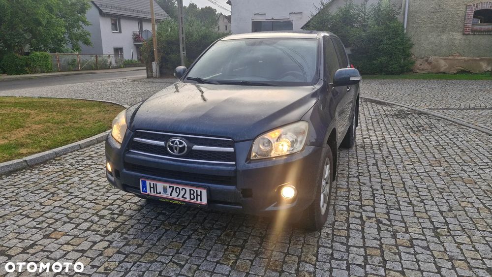 Toyota RAV4 2.2 D-4D 4x4 - 2