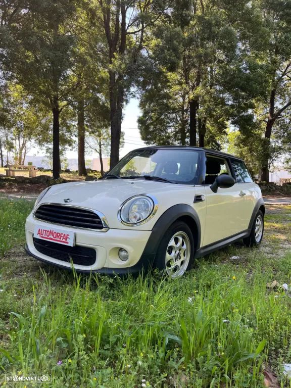 MINI Coupé - 1