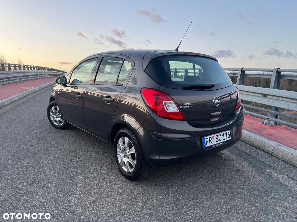 Opel Corsa 1.2 16V Graphite - 5