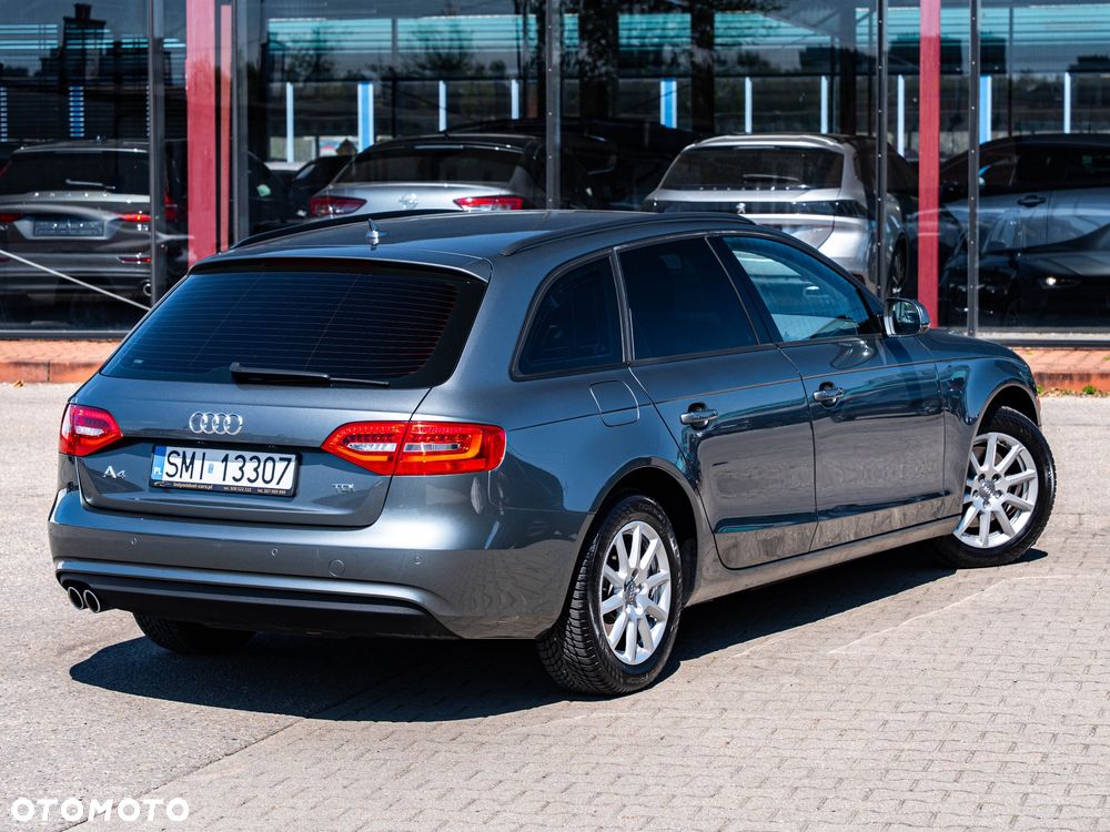 Audi A4 Avant 2.0 TDI DPF clean diesel multitronic Attraction - 10