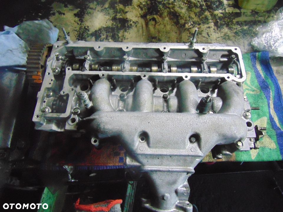 Głowica Peugeot Citroen 2,2 HDI po regeneracji szklanki i popychacze w gratisie - 3