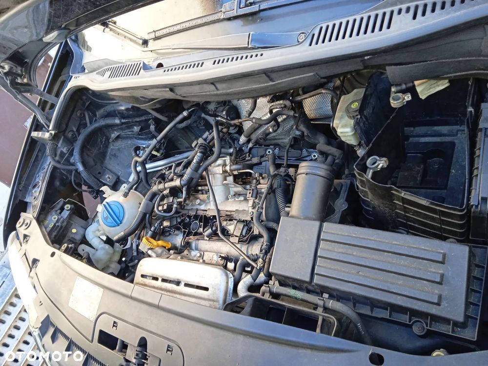 Na części VW Touran 1.4 TSI lakier LC9X silnik BMY skrzynia biegów HYG maska klapa drzwi zderzak lampa błotnik fotel kanapa szyba - 12