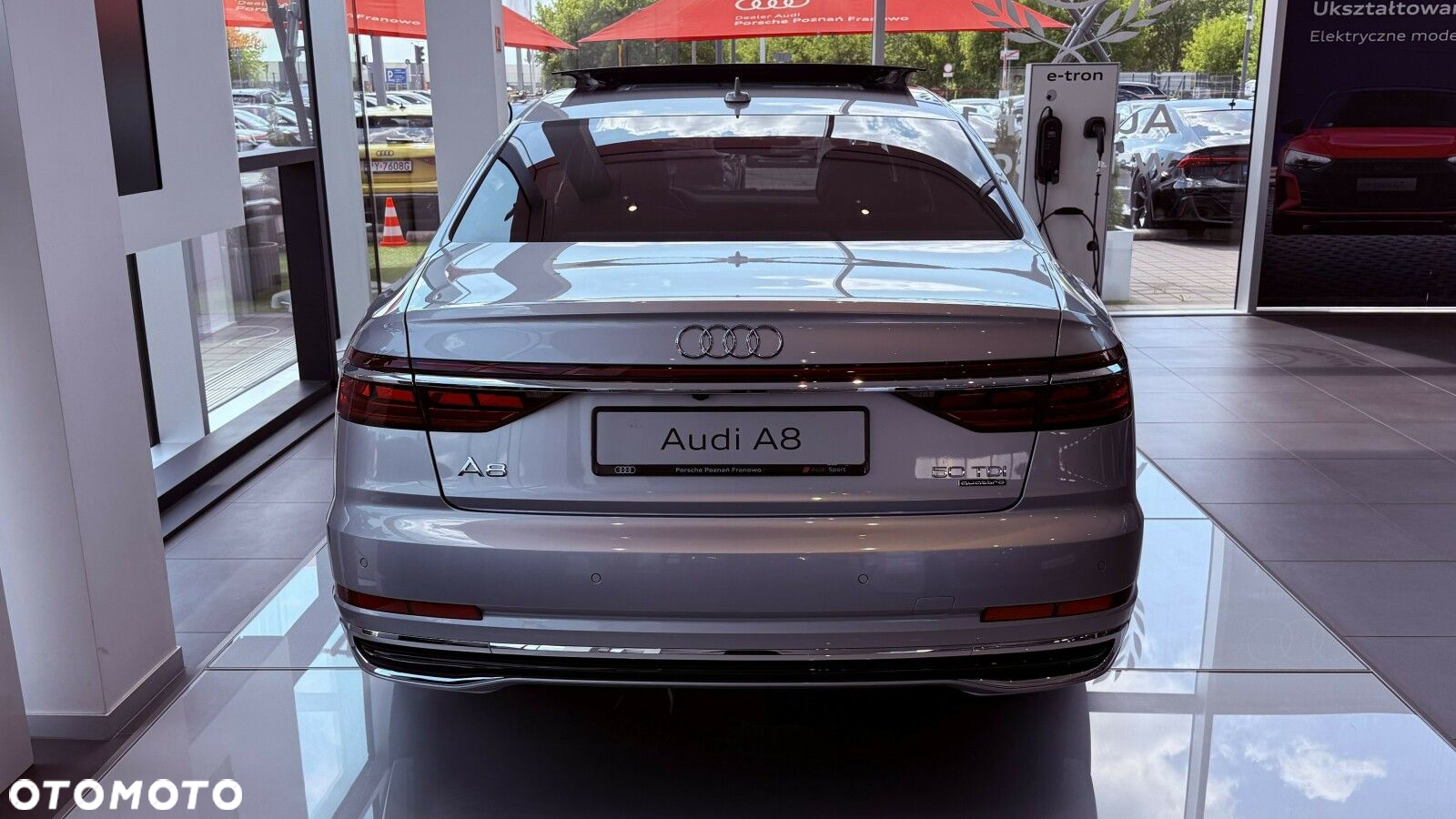 Audi A8 - 6