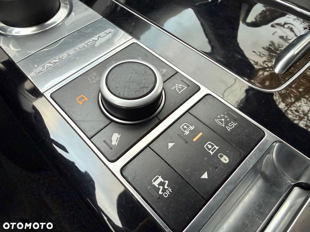 Land Rover Range Rover 4.4SD V8 LWB Vogue - 30