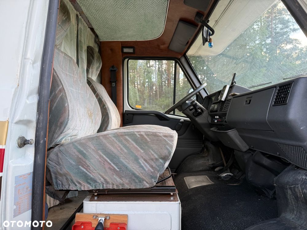 Peugeot J5 - 10