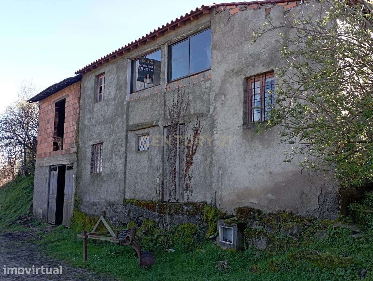 Moradia para reconstruir em Oleirinhos, Bragança - Grande imagem: 2/5