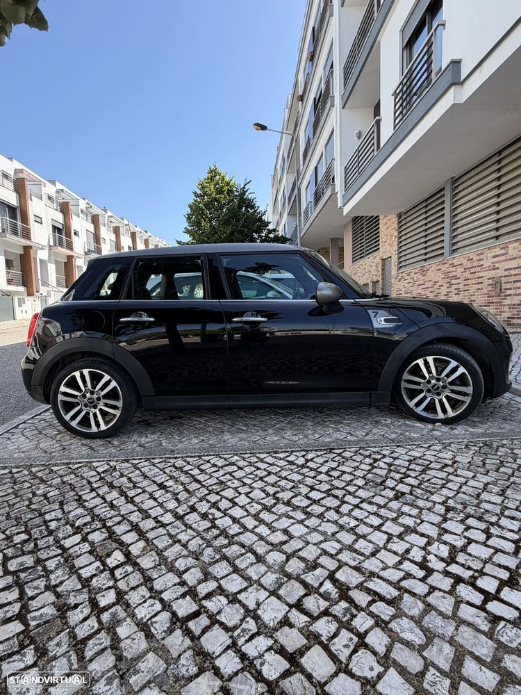 MINI 5 Portas Cooper D - 1