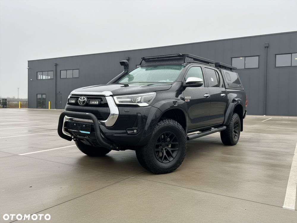 Toyota Hilux - 2