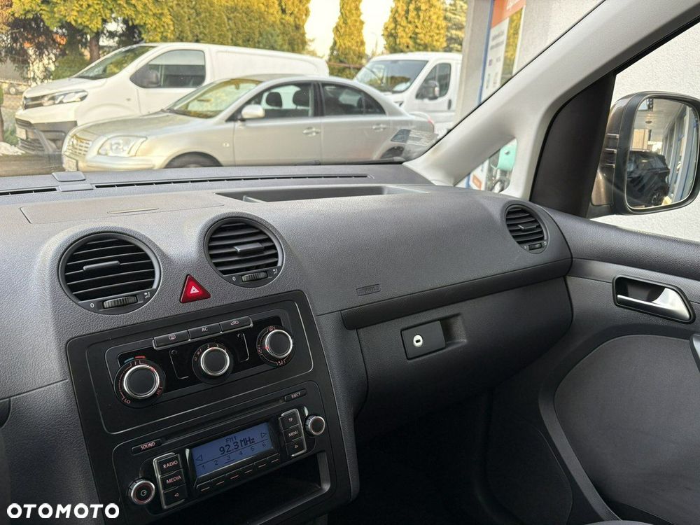 Volkswagen Caddy - 10
