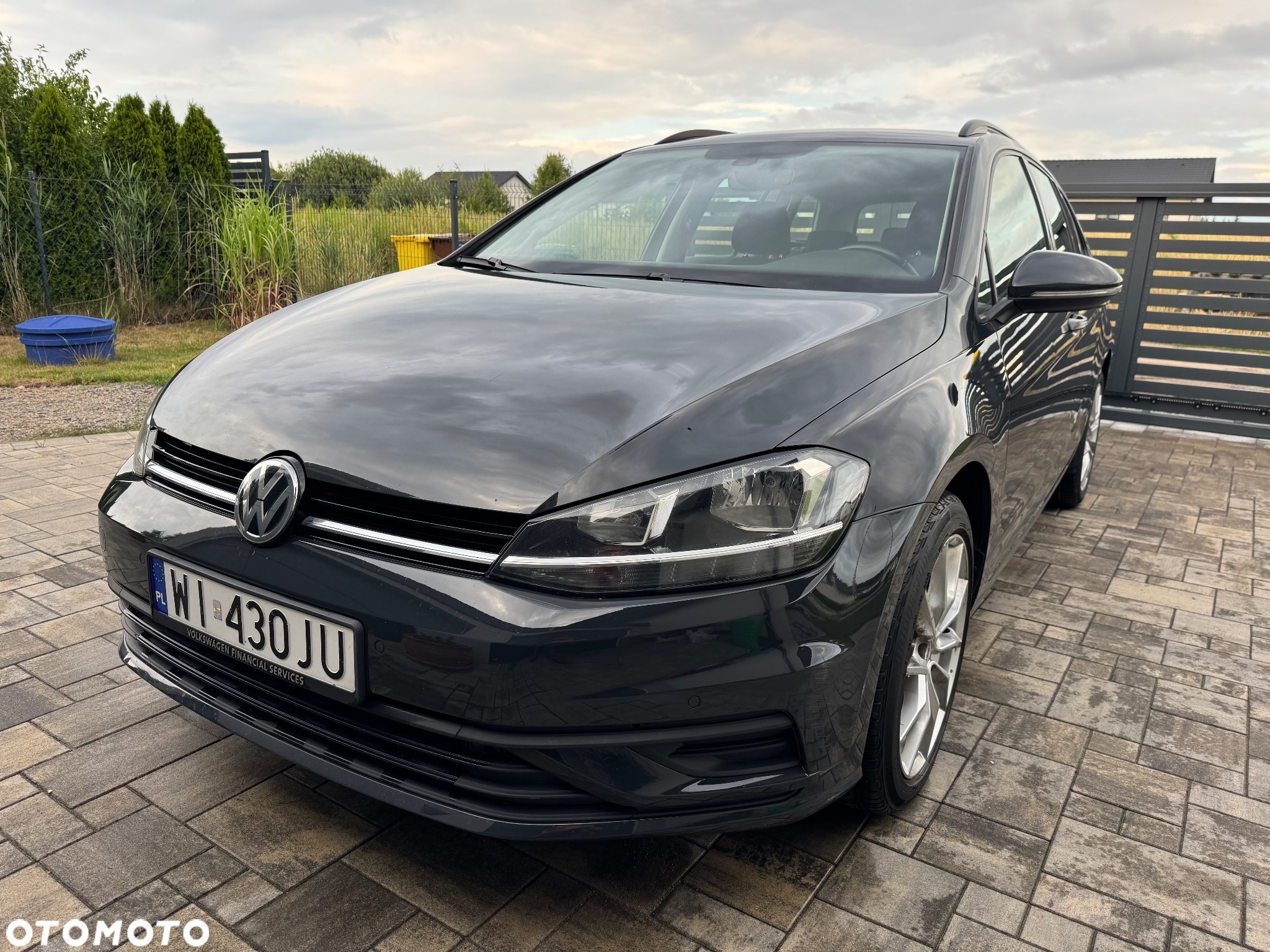 Volkswagen Golf - 4