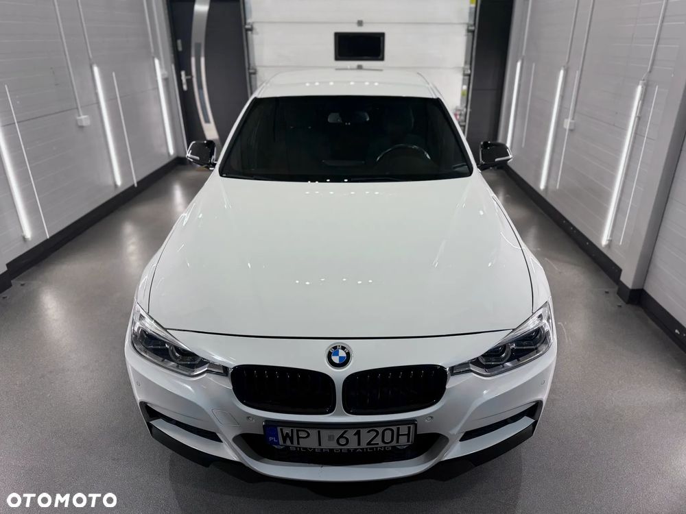 BMW Seria 3 320d M Sport - 2