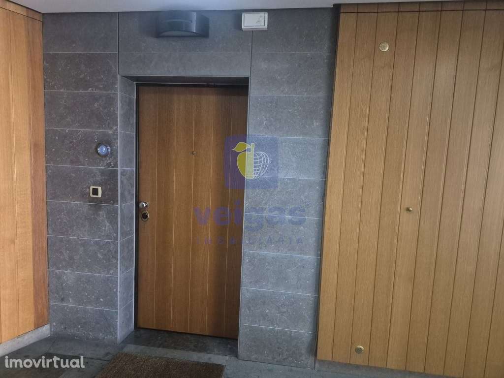 Apartamento T2 em Condomínio Privado com Piscina – Vila Franca de Xira - Grande imagem: 4/35