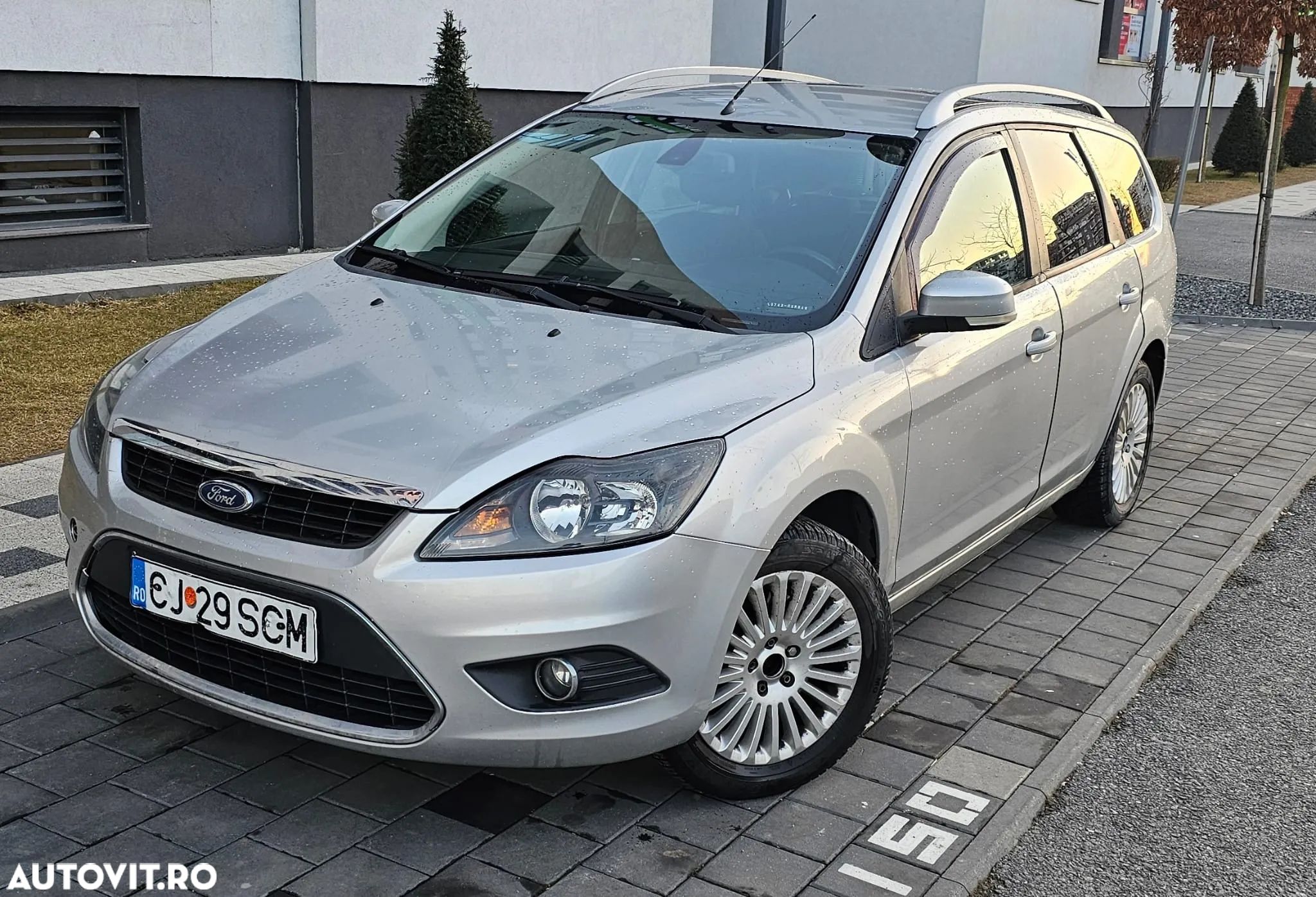 Ford Focus 2.0i Titanium - 1