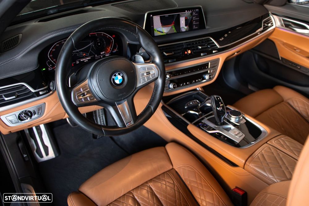 BMW 740 d xDrive Pack M Auto - 17