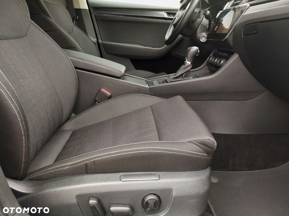 Skoda Superb 2.0 TDI SCR Style DSG - 17