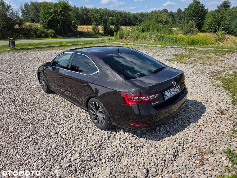 Skoda Superb 2.0 TDI L&K DSG - 4