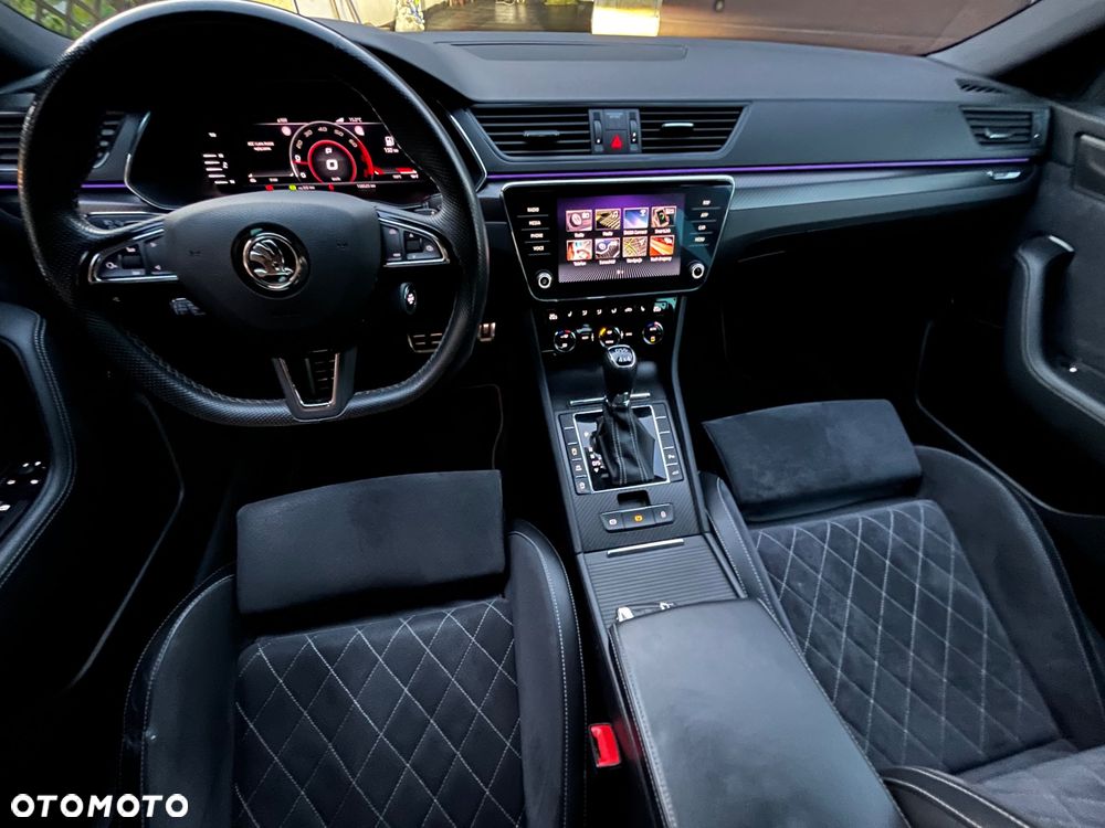 Skoda Superb 2.0 TSI 4x4 Sportline DSG - 19