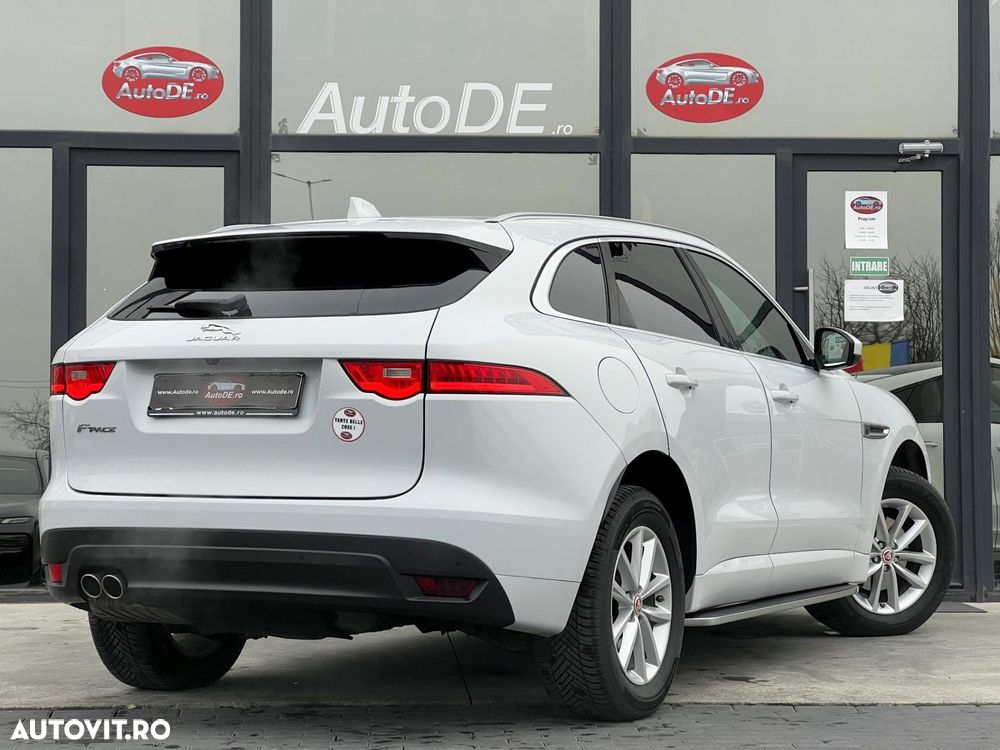 Jaguar F-Pace - 4
