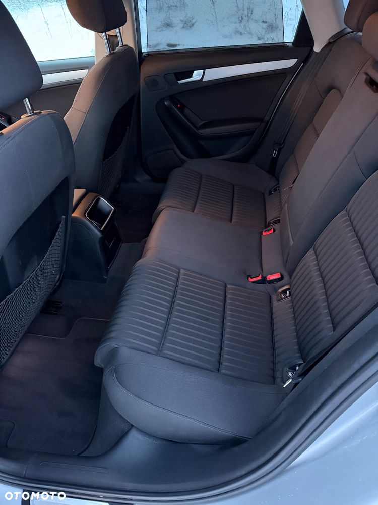 Audi A4 Avant 2.0 TDI DPF Ambiente - 13