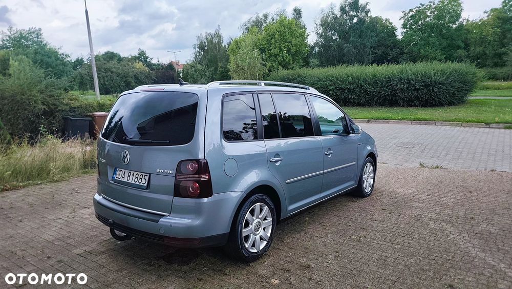 Volkswagen Touran 2.0 TDI R-Line Edition - 25