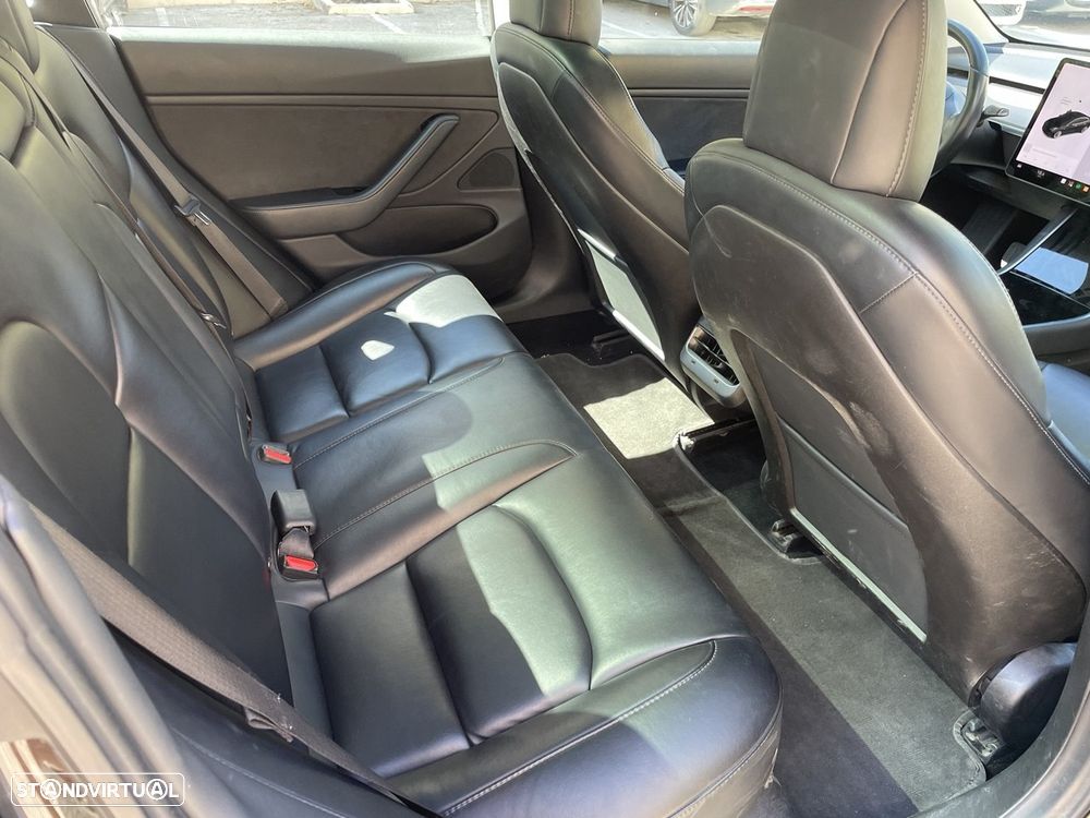 Tesla Model 3 Long Range AWD Dual Motor - 26