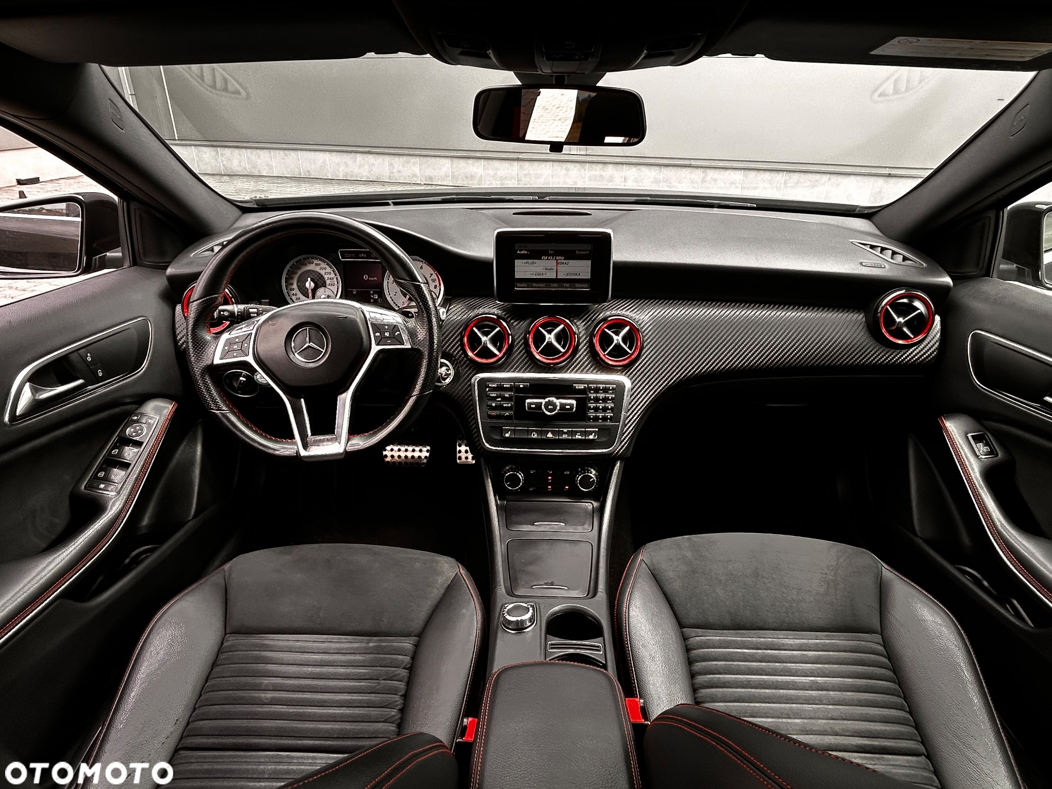 Mercedes-Benz Klasa A 250 (BlueEFFICIENCY) 7G-DCT AMG Sport - 7