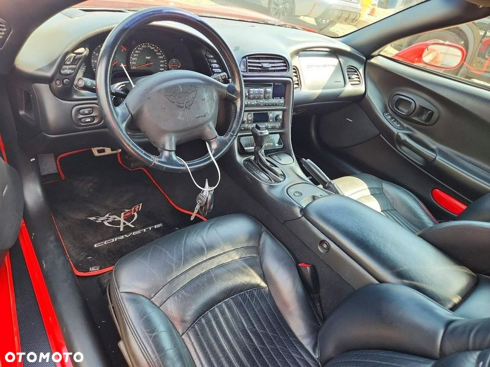 Chevrolet Corvette - 8