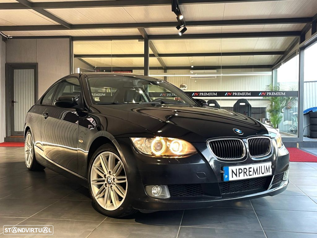 BMW 320 i Coupe - 4