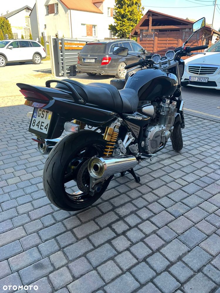 Yamaha XJR - 4