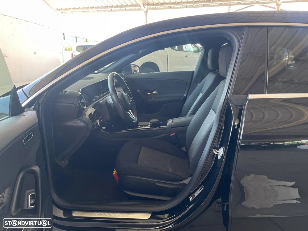 Mercedes-Benz CLA 180 d Shooting Brake Progressive Aut. - 9