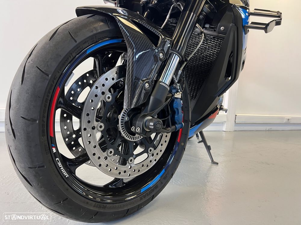 BMW M 1000 R M Competition - Carbon / Akrapovic - 10