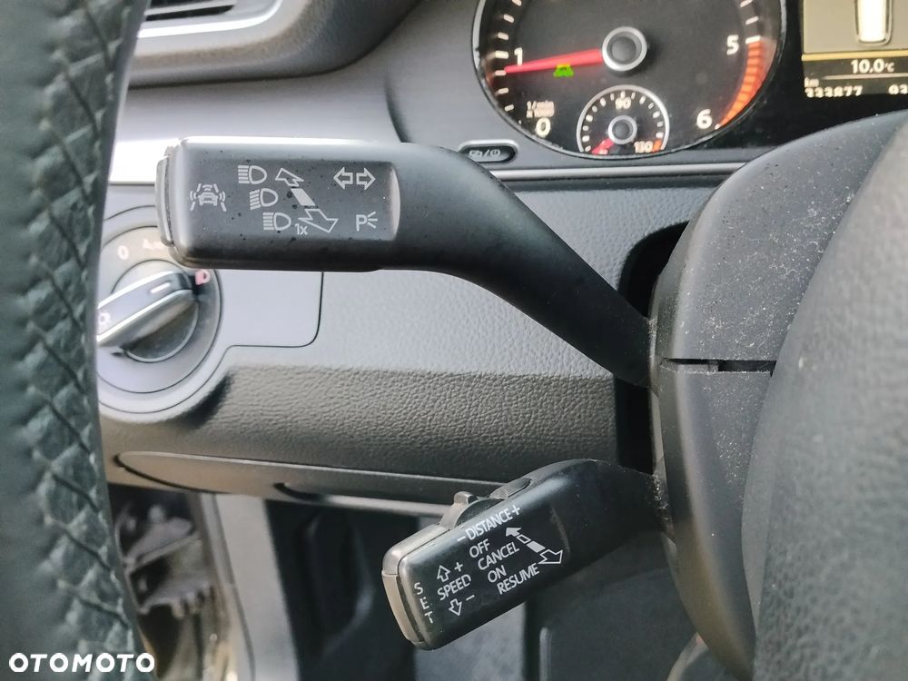 Volkswagen Passat 2.0 TDI Comfortline R-Style DSG - 36