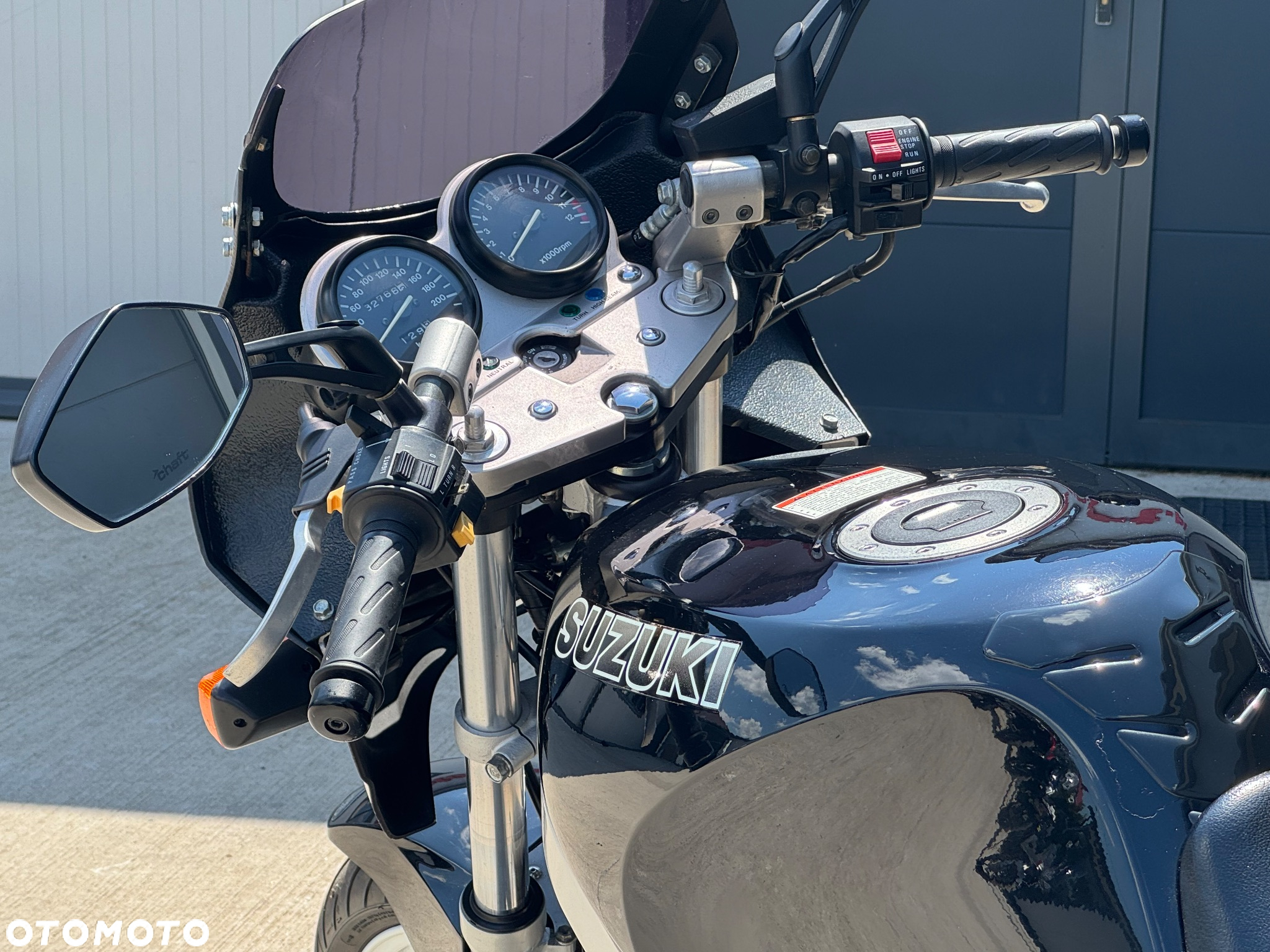 Suzuki GS - 3