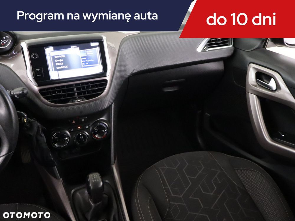 Peugeot 2008 - 10