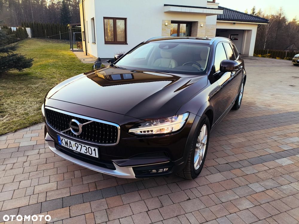 Volvo V90 Cross Country D4 AWD Geartronic - 1