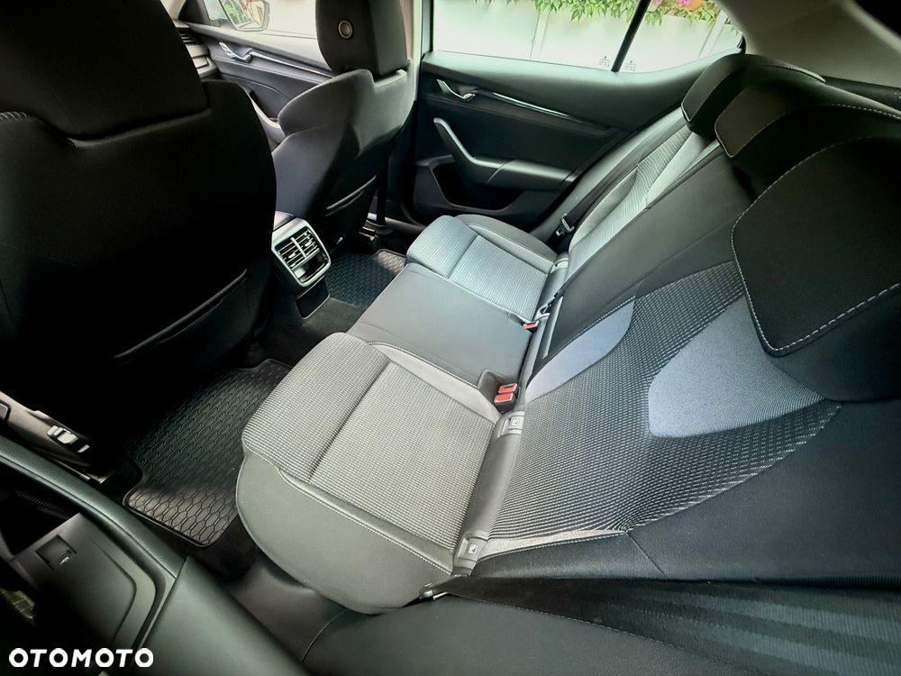 Skoda Octavia 1.5 TSI e-Tec Ambition DSG - 12